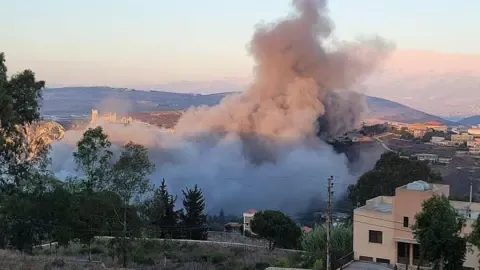 Israel's Bombing Raids Strike Southern Lebanese Territory